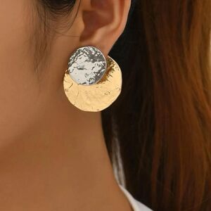 Geo  stud earrings  S8